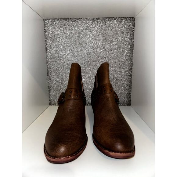 Halsa  Melania  Taupe  Stacked  Heel  Ankle Boot  9M. NWOB - Picture 2 of 12